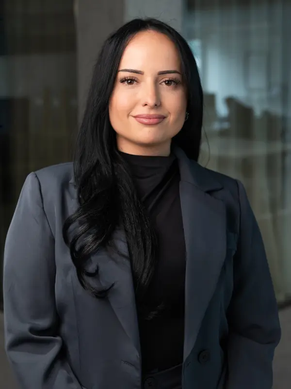 Amina Muratagic, Immobilienmaklerin bei properti
