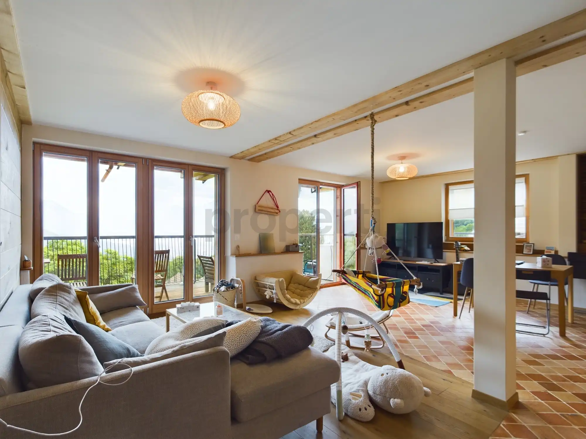 Charmant appartement de 3 pièces avec vue magnifique dans un cadre idyllique à Corbeyrier