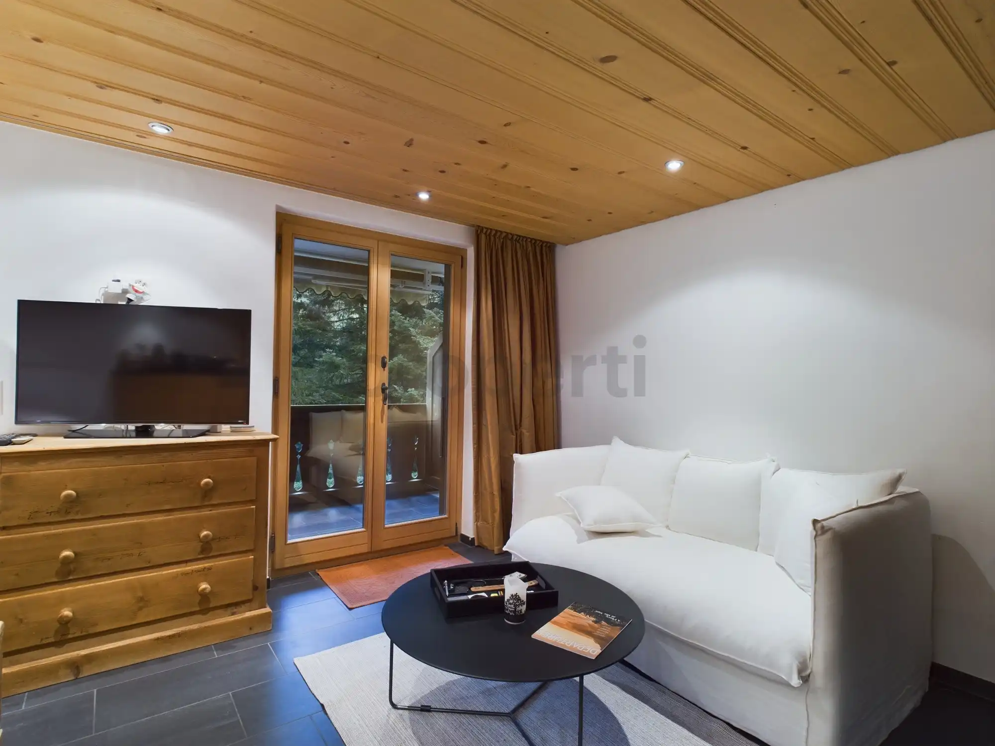 Gemütliches Studio mit Balkon und Skiliftnähe in Saanenmöser