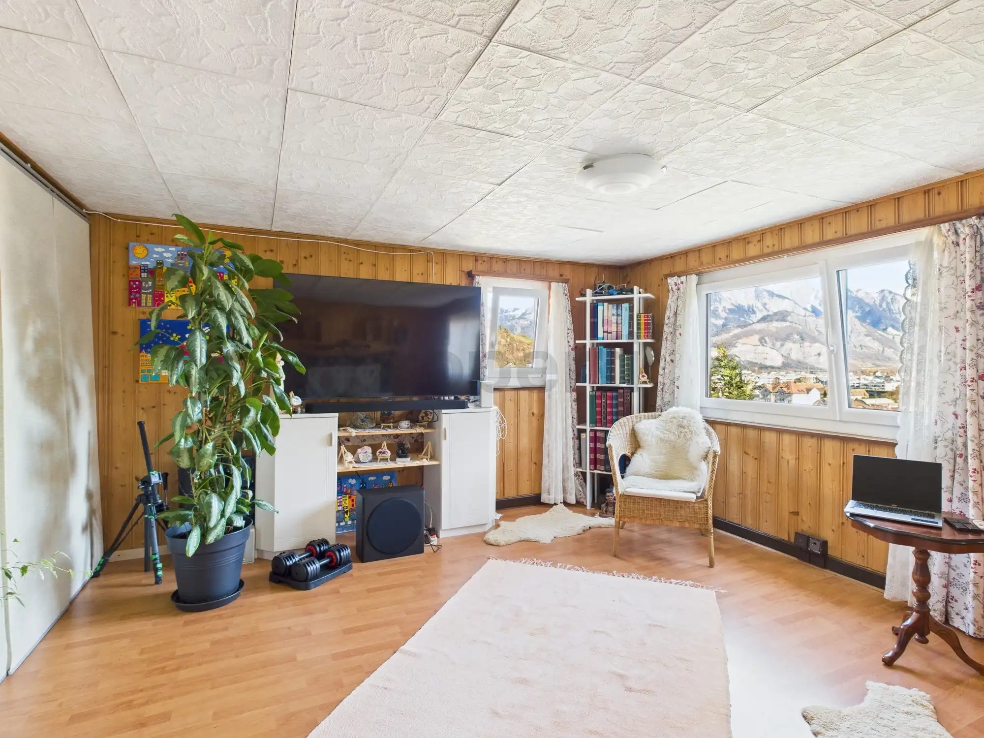 Charmantes 4.5 Zimmer Einfamilienhaus mit traumhafter Aussicht in Mels