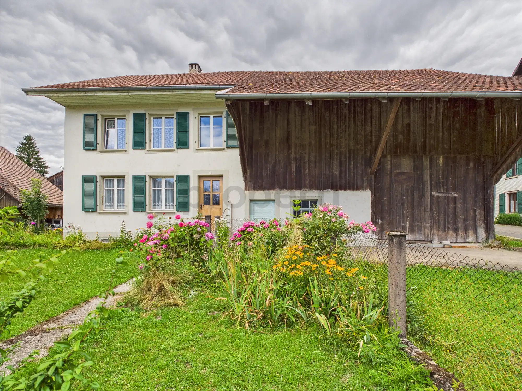 Ferme authentique à Vendlincourt (JU) – Le charme de l’ancien avec un monde de possibilités !