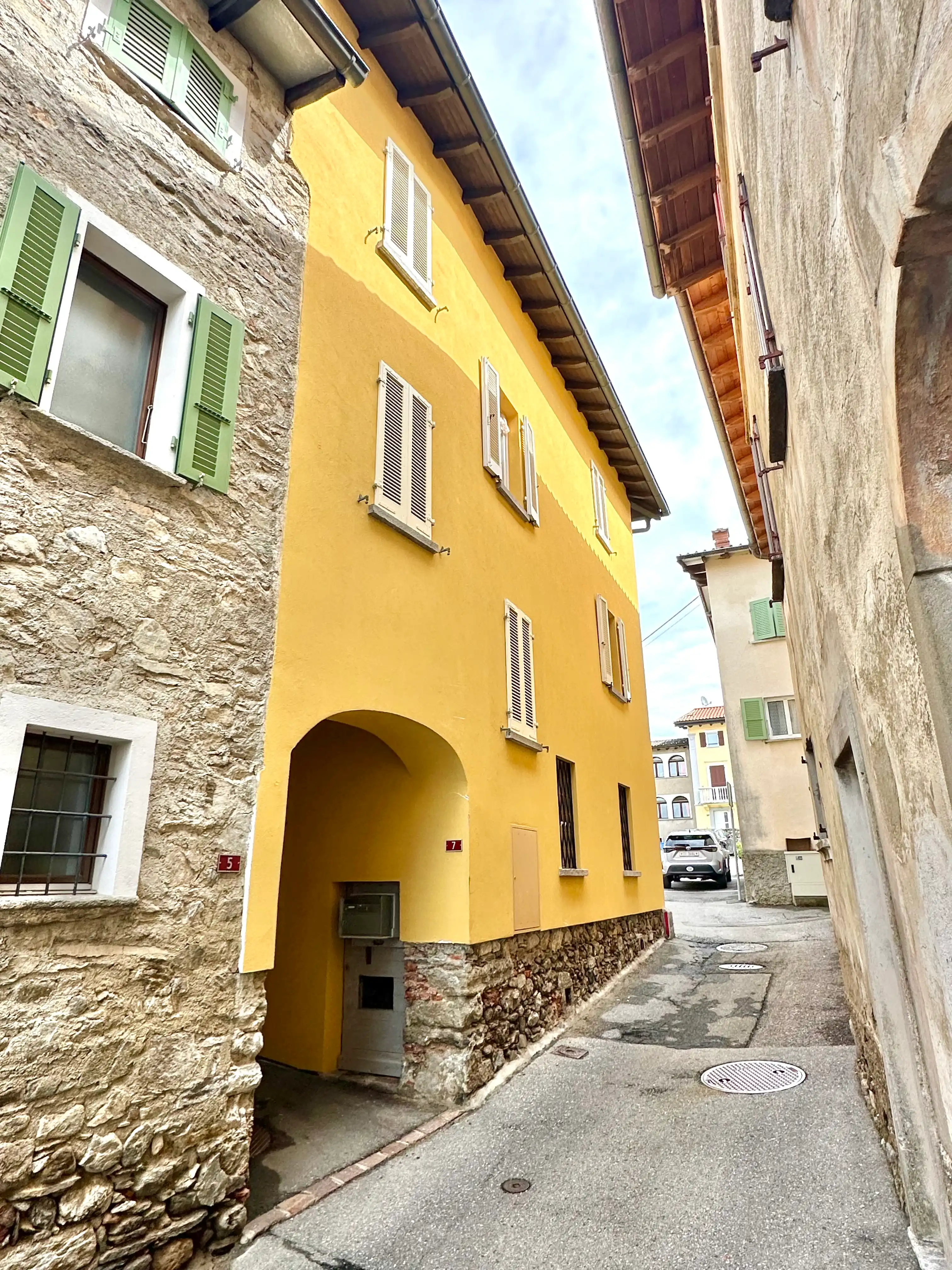 Pittoresca casa unifamiliare da 3.5 locali ad Arosio