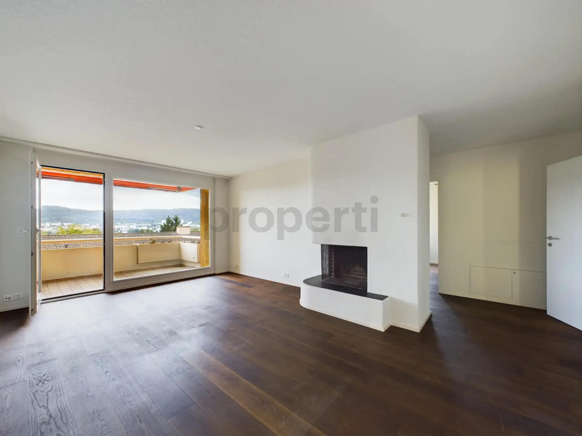 Möblierte 3.5-Zimmer Wohnung im Kreis 10 mit schöner Weitsicht
