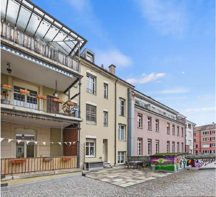 Attraktive Renditeliegenschaft MFH mit 7 Wohneinheiten und Restaurant