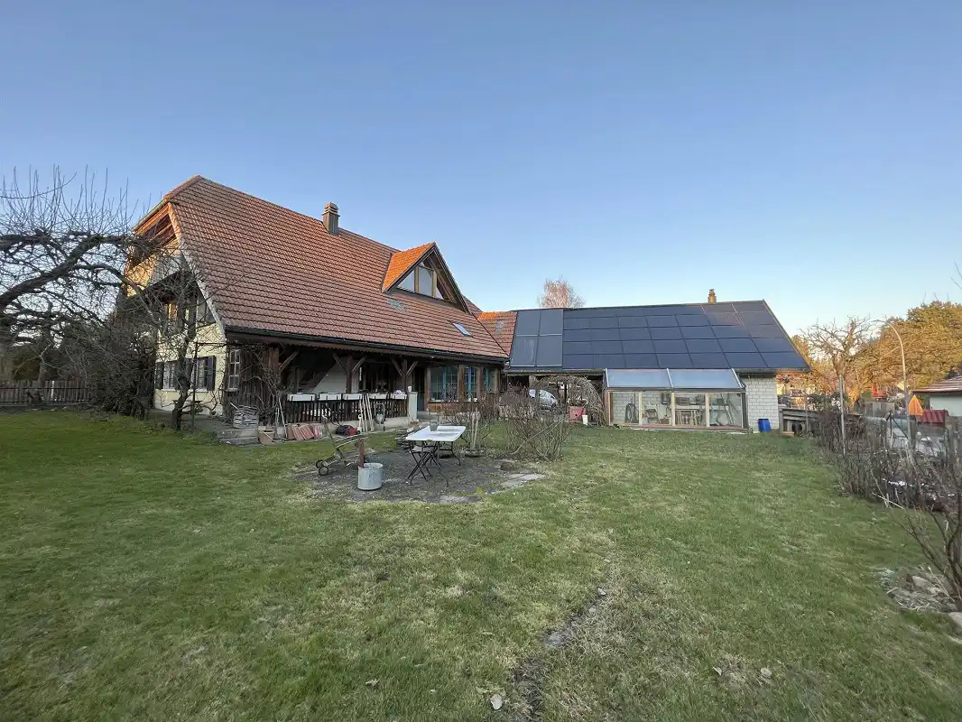 Familienfreundliches Bauernhaus mit grossem Garten und moderner Ausstattung