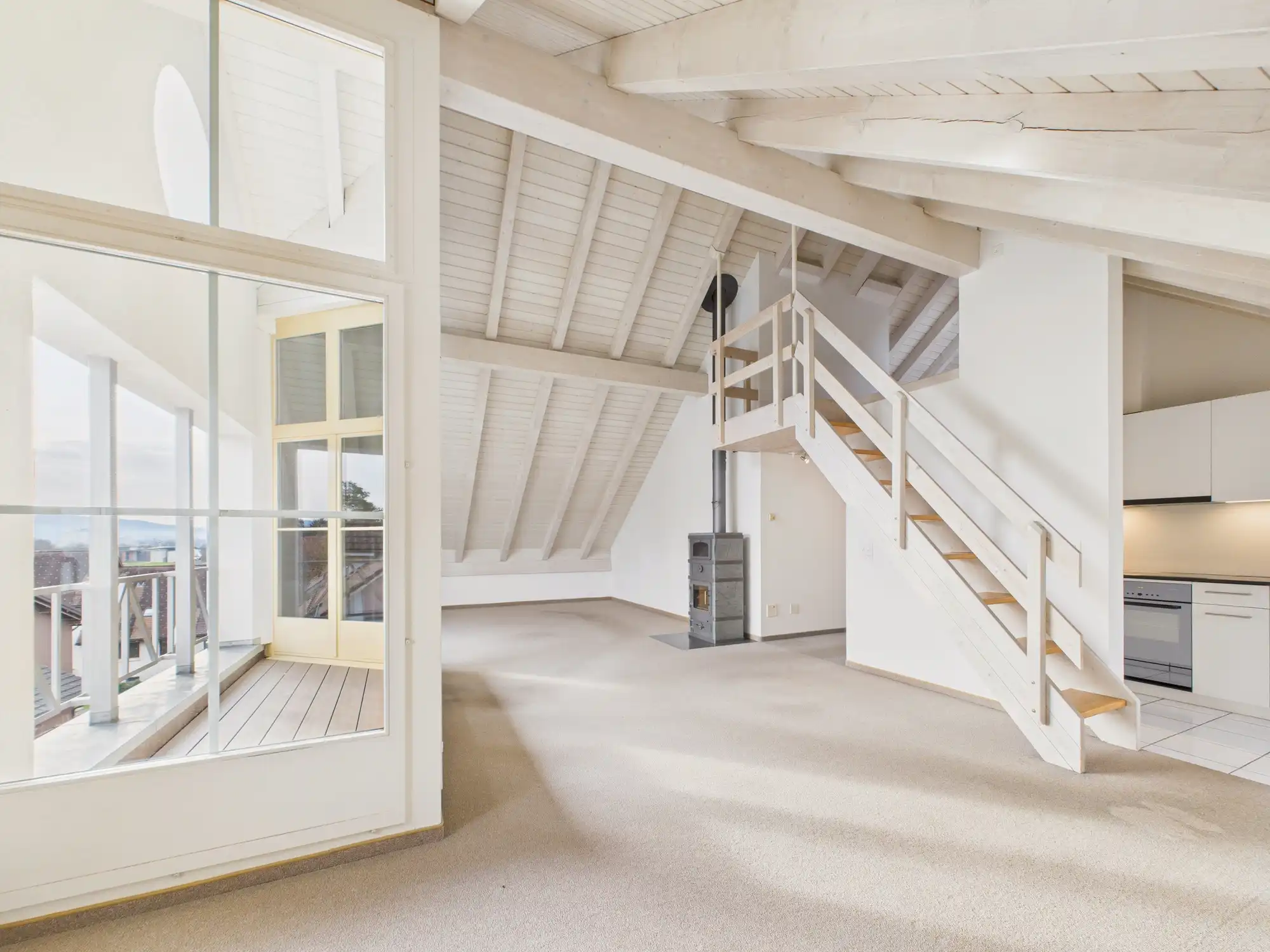 Modern 4.5-Zimmer-Dachwohnung mit Weitblick in Wigoltingen