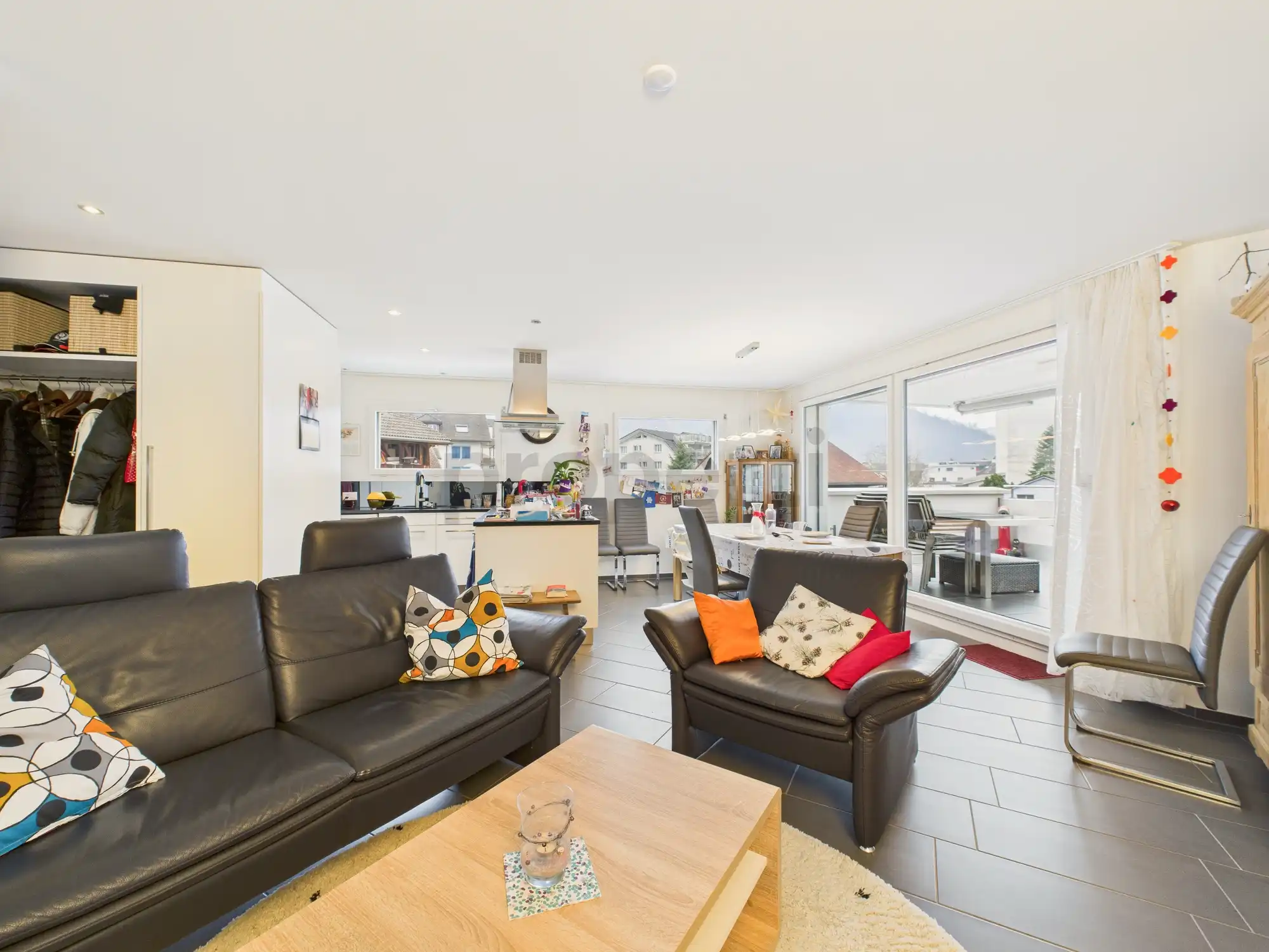 Moderne 4.5-Zimmer-Wohnung mit Minergie-Standard in Steinen