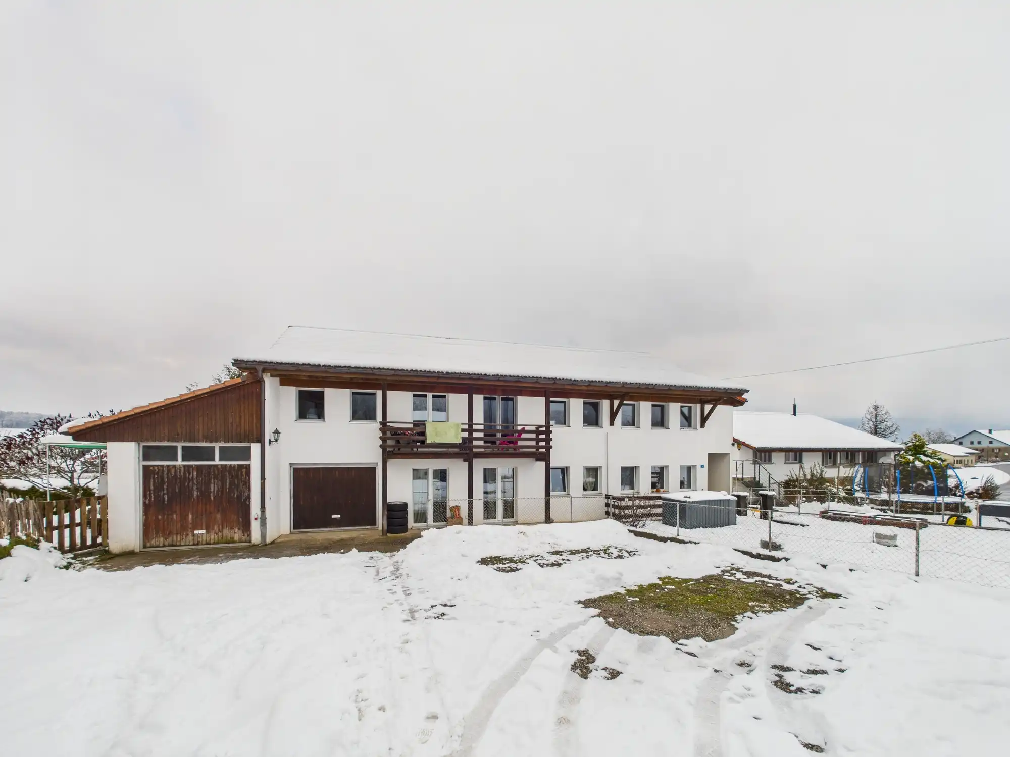 Ensemble immobilier rare à Vuisternens-devant-Romont – volumes généreux et fort potentiel
