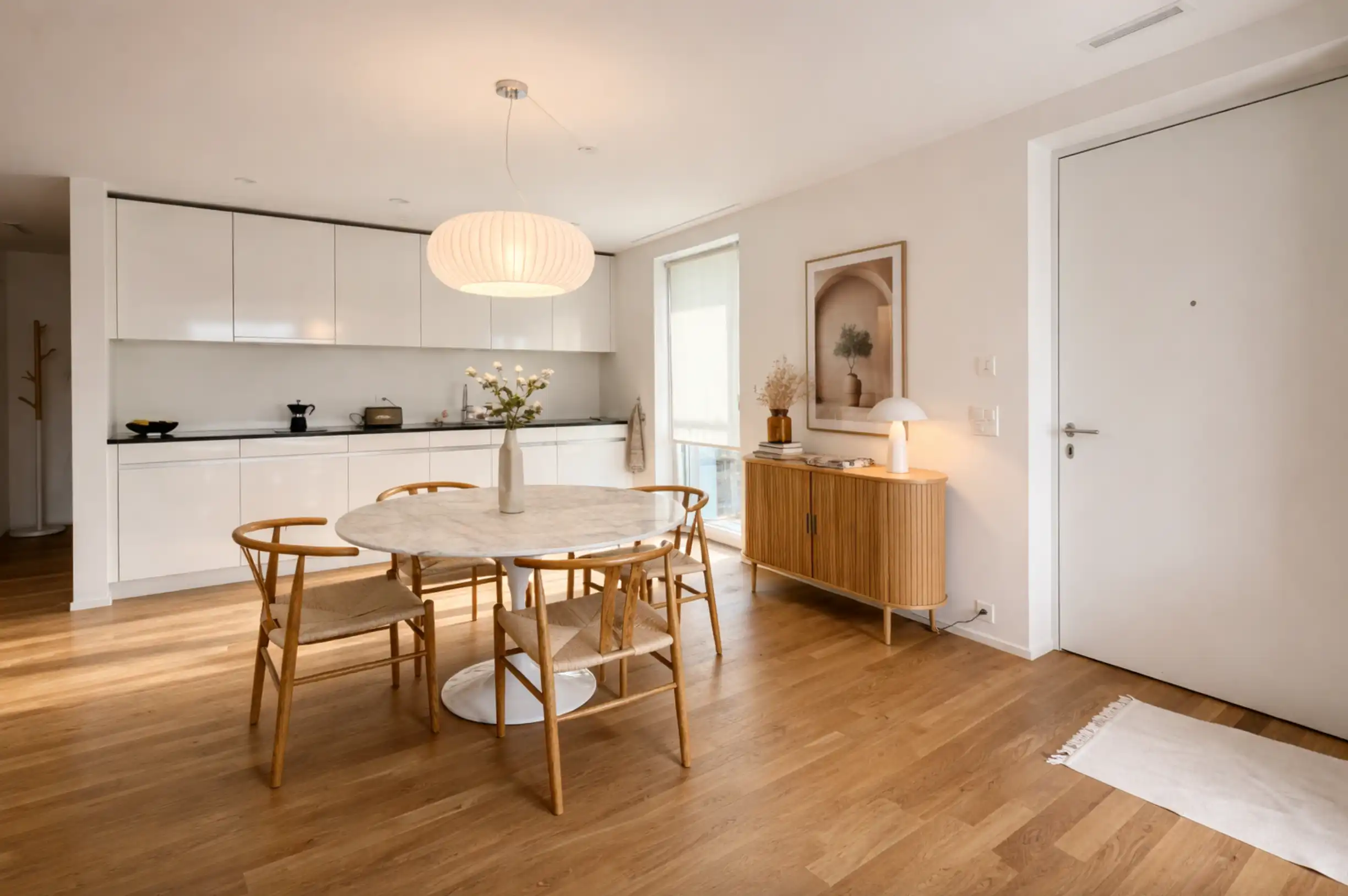 Moderne 2.5-Zimmer-Wohnung mit Gartensitzplatz in Meilen