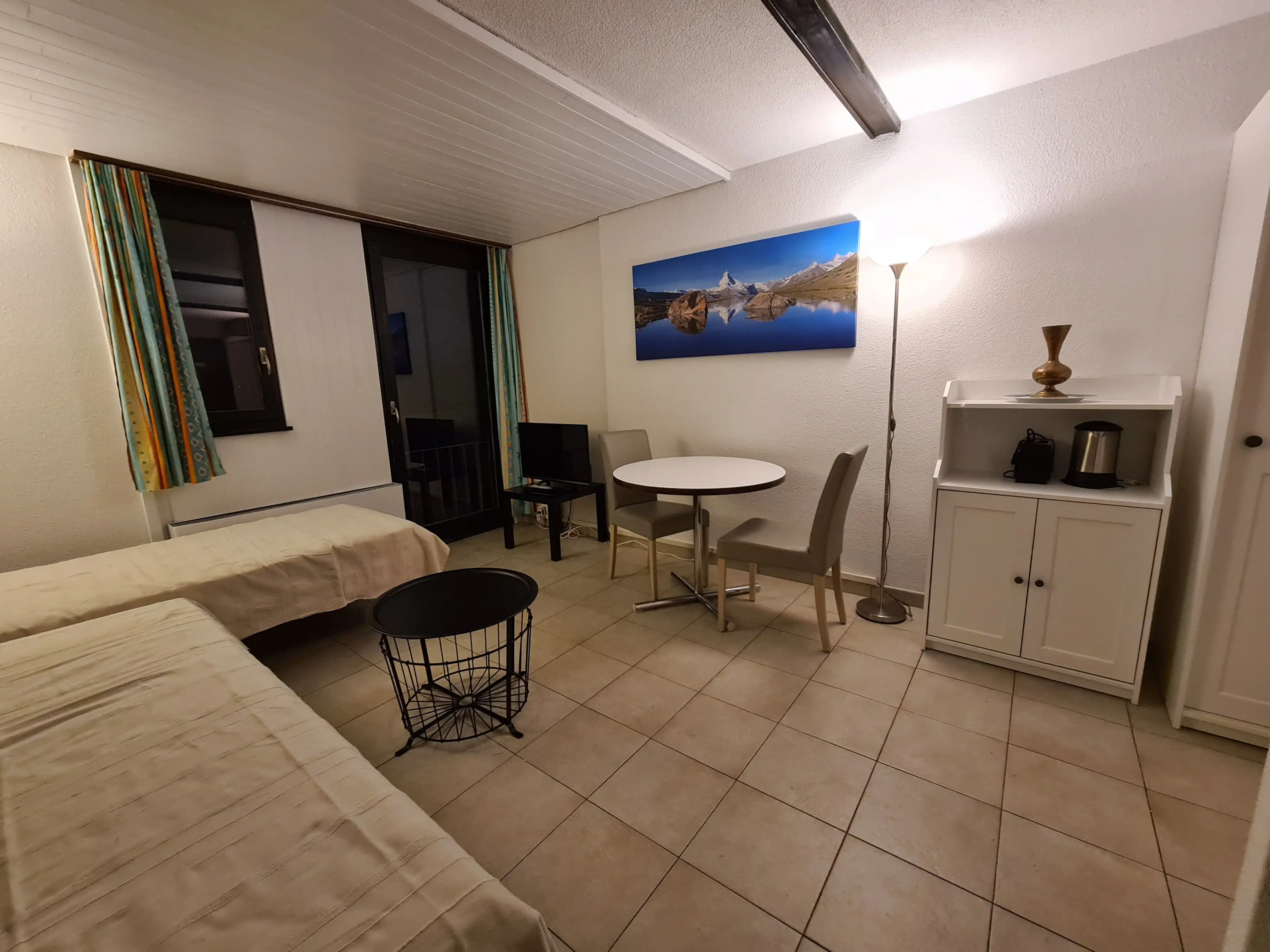 Kompaktes Wohnglück in Crans-Montana: Ihr gemütliches Studio mit Aussicht