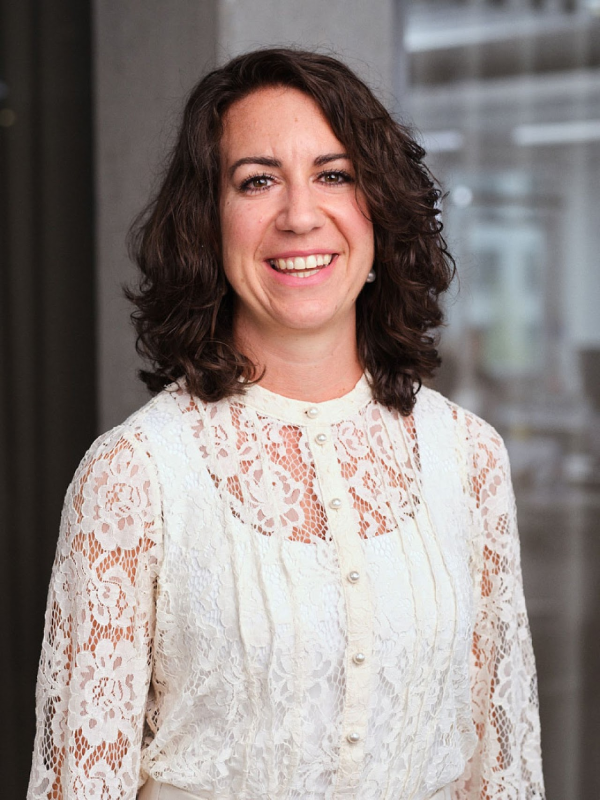 Nadine Gut, Managerin bei properti