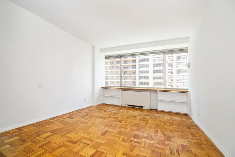 Leerer Raum, vor Virtual Staging