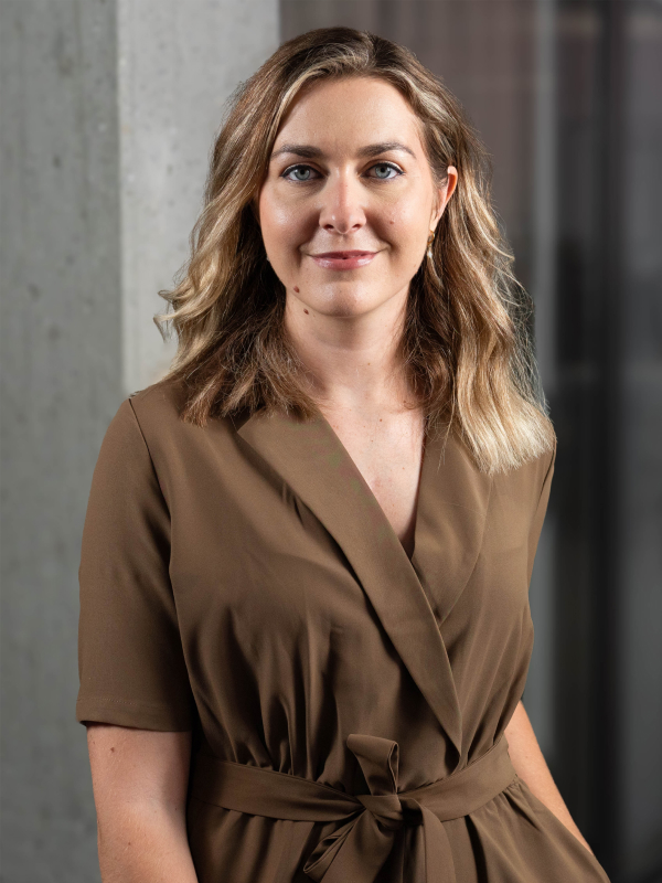 Ines Zuparic, agente immobiliare di properti